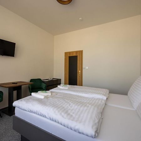Hotel Tht โปลิชกา ภายนอก รูปภาพ